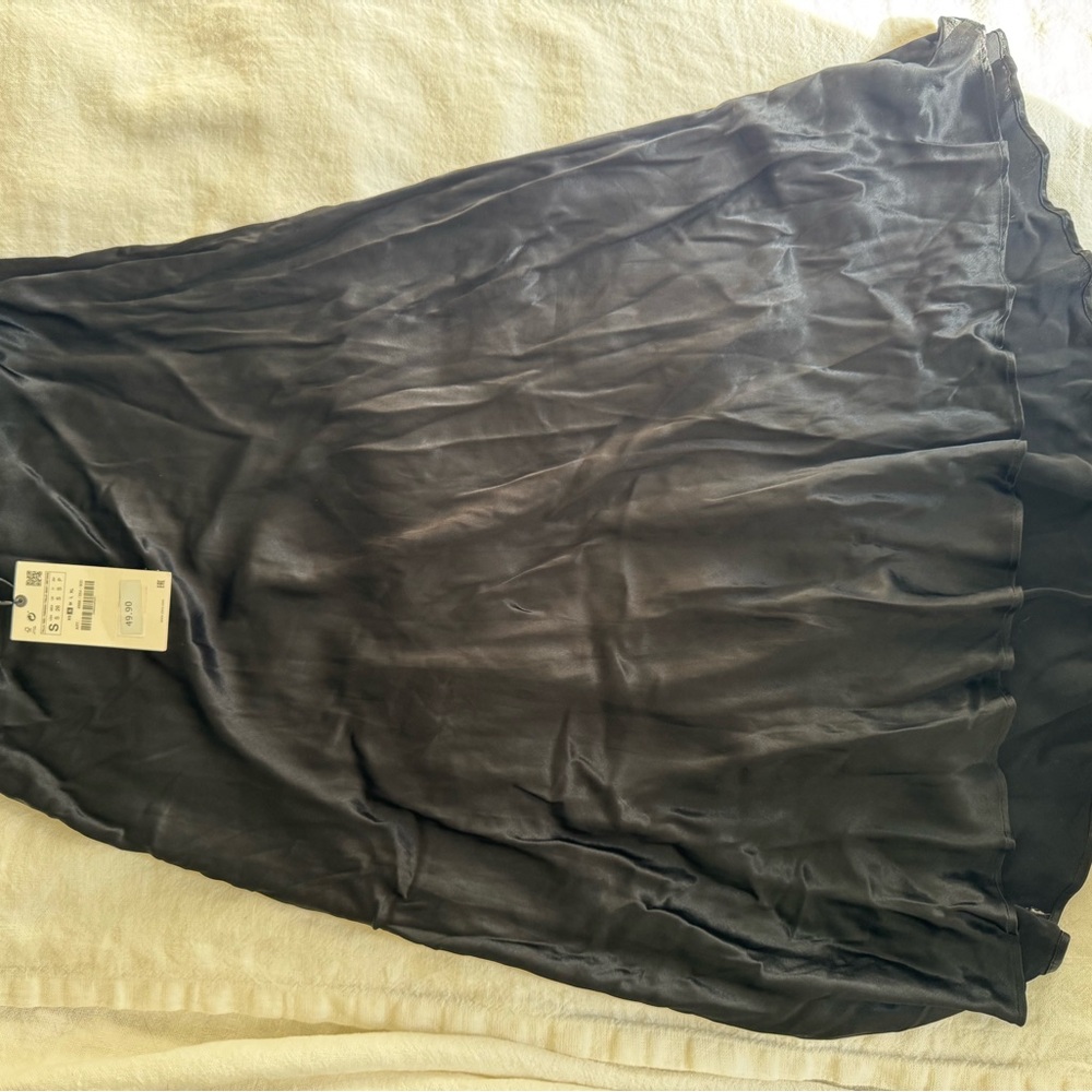 NWT Zara Satin Midi Skirt Small